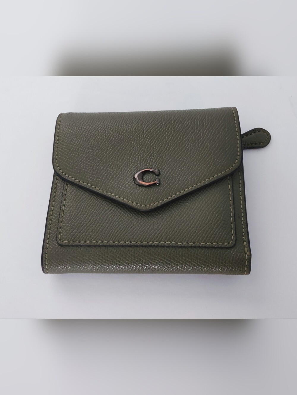 NWOT. Coach Olive Green Leather Compact Trifold Wallet.